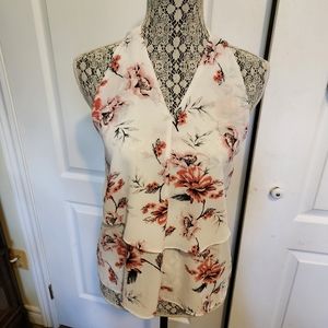 Ladies Medium Suzy Shier White Floral blouse